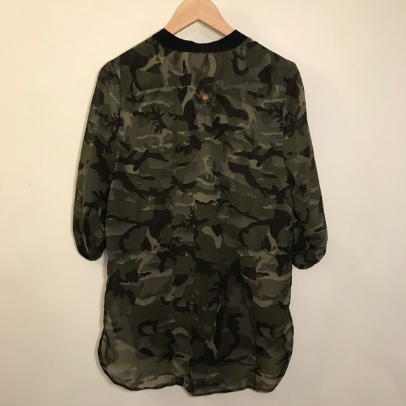 Relaxed fit camp blouse - Picture 2 of 4